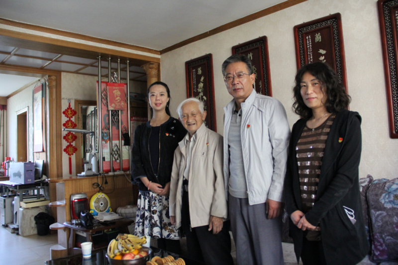 中共青海省第三建筑工程有限公司支部委员会开展“走访慰问暖人心，，，，，，，红色精神永传承”活动
