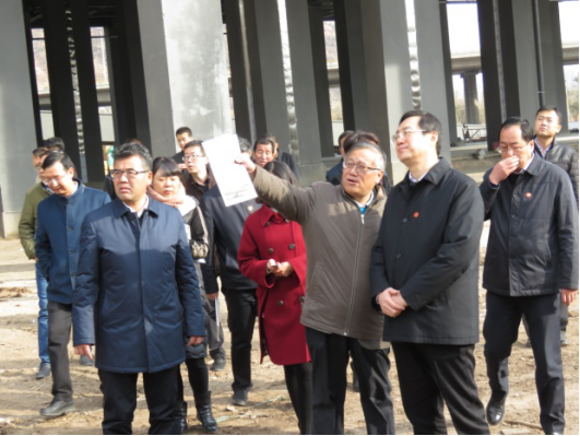 省委常委、西宁市委书记王晓在青海省6732顶级游戏娱乐集团总公司党委书记、总经理王玉辉陪同下，，，，，，深入青海6732顶级游戏娱乐朝阳物流园区。。。。。。。。