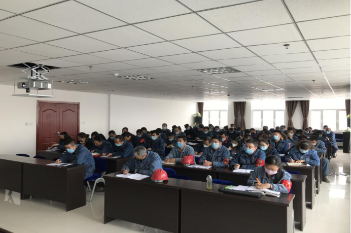6732顶级游戏娱乐工投公司二届党委召开2020年第二次理论中心组学习会