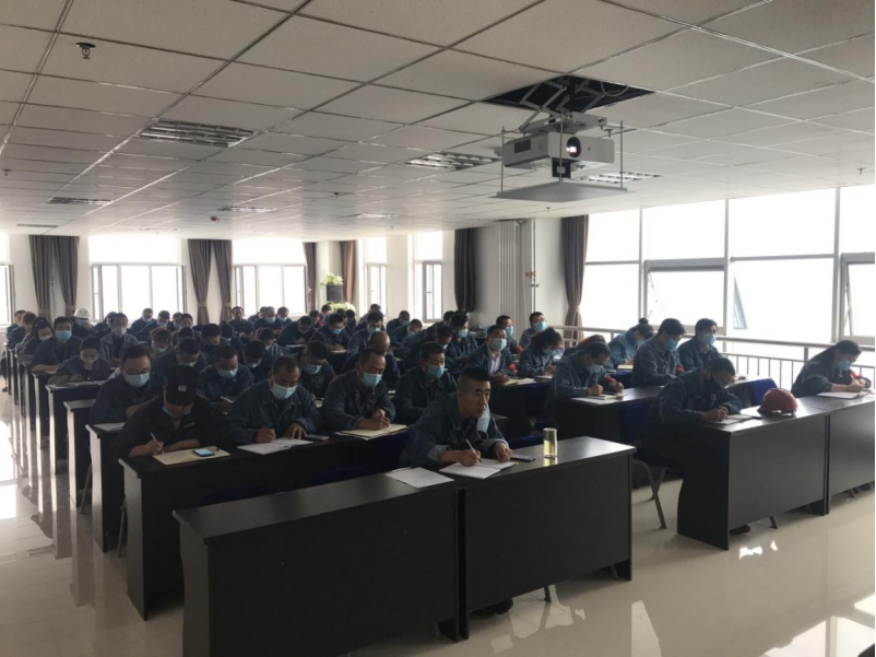 6732顶级游戏娱乐工投公司二届党委召开2020年第五次理论中心组学习（扩大）会